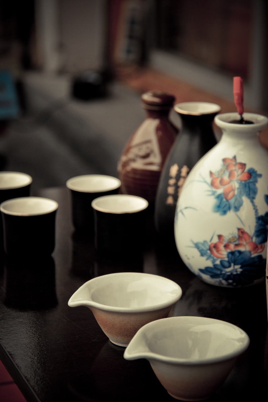 难得糊涂酒，42度价格表及传统工艺与独特魅力的深度解析