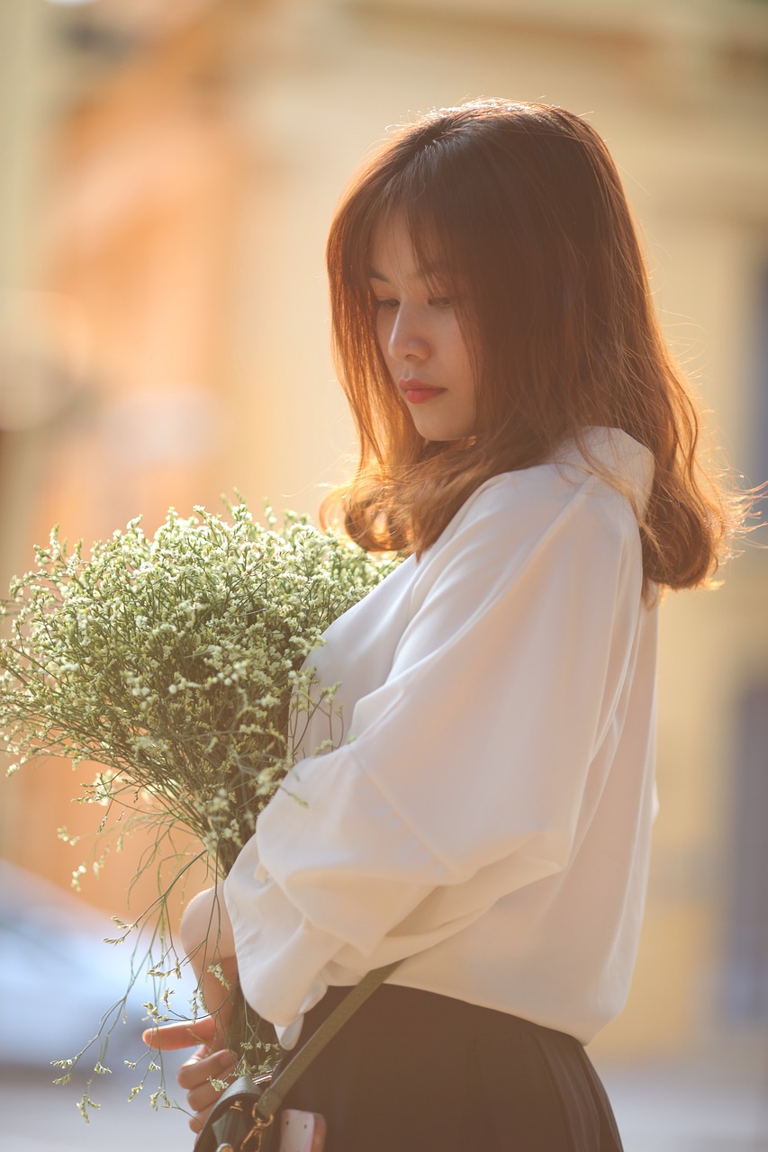 韩国璀璨女星魅力闪耀，星光下的可爱女神