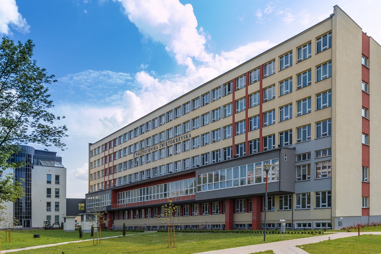 最新大学食堂摊位出租，探索校园经济新模式的新机遇