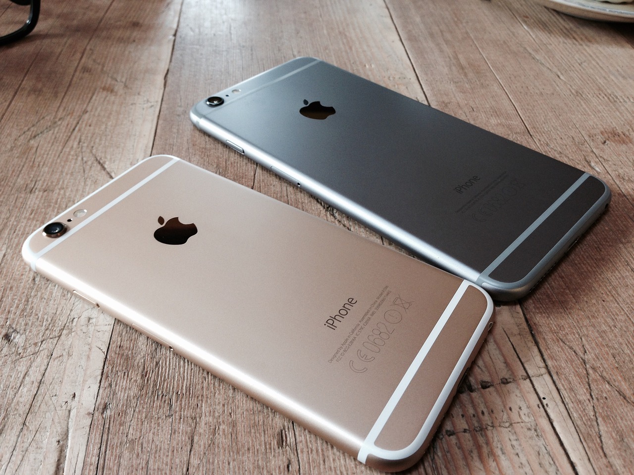 苹果iPhone 6 Plus系列上市历程回顾，从苹果6 Plus到iPhone 6s Plus的上市时间解析