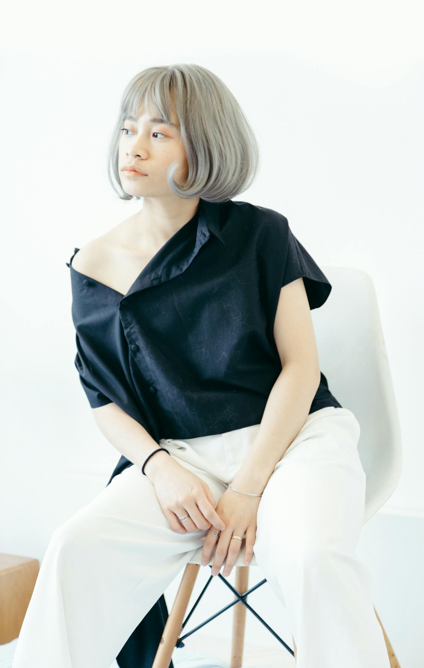 探索女性魅力，2017最新背影头像女性流行趋势与魅力展示