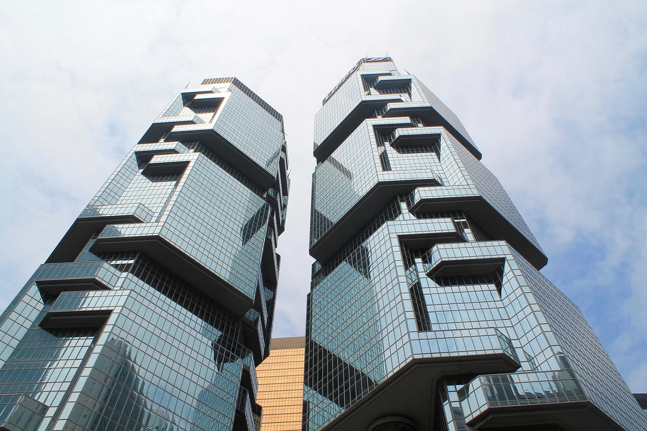 五月香港股市新星，中国公司上市热潮